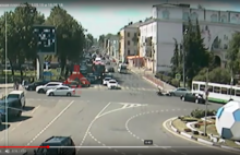 На Красной площади в Ярославле «потерялась» иномарка: видео