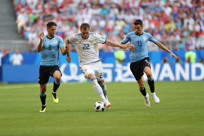 Артём Дзюба не спас сборную России от проигрыша Уругваю