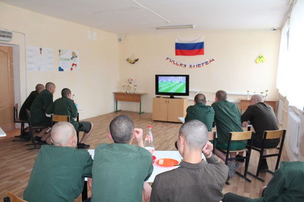 В Алексинской воспитательной колонии в честь ЧМ-2018 устроили спортивное кафе