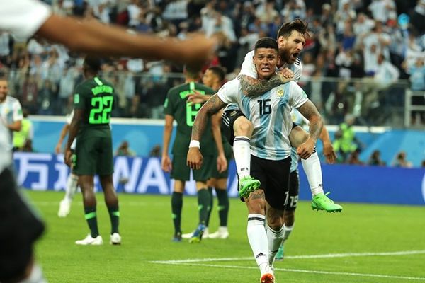 Аргентина с трудом пробилась в плей-офф ЧМ-2018