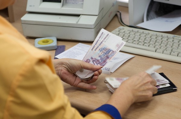 В Челябинской области сотрудница почты присвоила себе деньги мертвеца