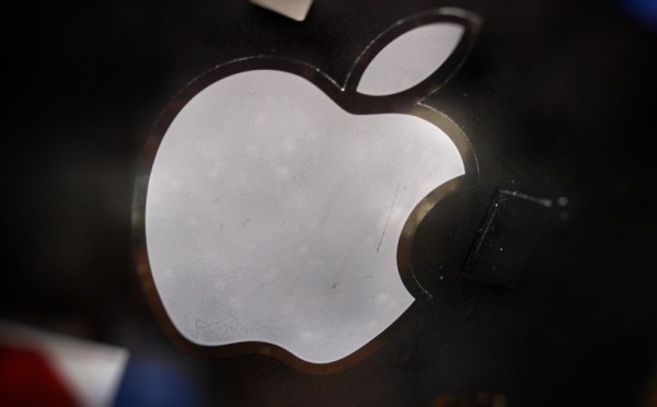 В Уфе неизвестные за полминуты украли 14 пустых коробок от iPhone