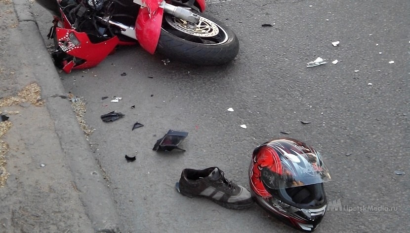 В Грязях мотоциклист пострадал в столкновении с 