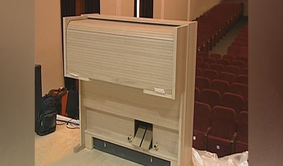 В Липецкий Дом музыки привезли цифровой электронный орган