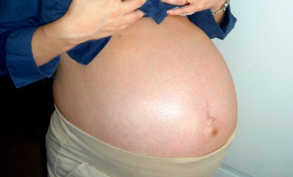 Беременная жительница Приморья прятала наркотики в интимном месте