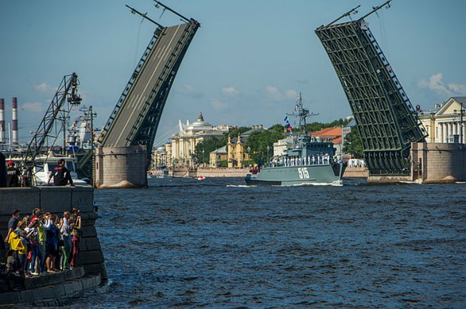 Военно-морской парад в Санкт-Петербурге 29 июля 2018 года порадует шествием лучших военных кораблей России