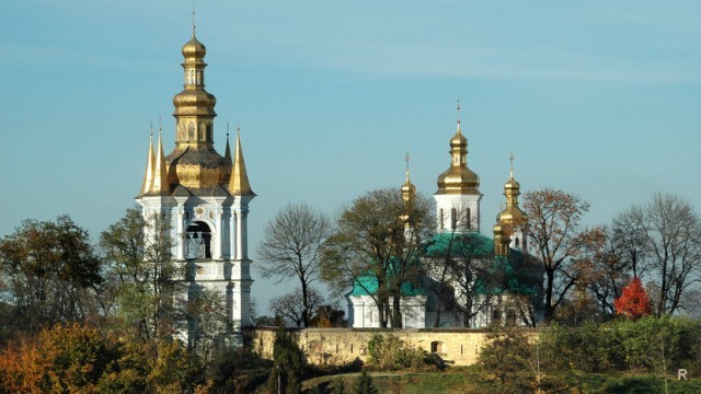 Священный Синод Русской православной церкви приостановил сослужение с иерархами Константинопольского патриархата
