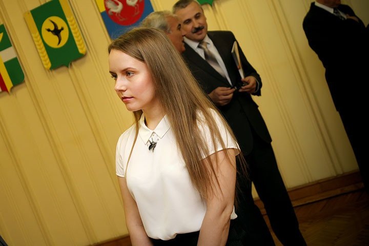 Члены ЛДПР в Новосибирске потребовали выдвинуть Дарью Украинцеву в мэры города