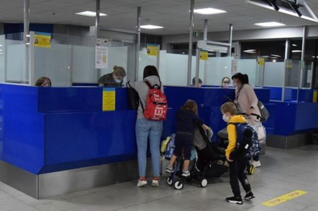 Украинцам запретили ездить в Беларусь по внутренним паспортам из-за заботы о них – объяснение МИД