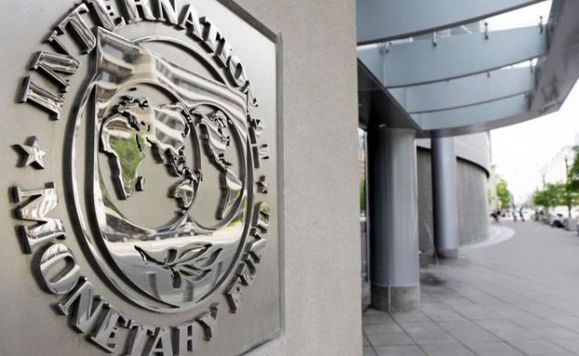 “Зеленскому подсунули свинью”. Что значит изменение программы МВФ для Украины
