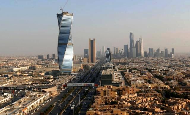 Дайте в займы: богатейшие саудиты не могут наполнить бюджет