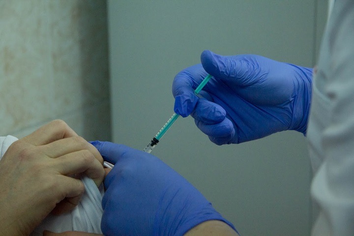 Роспотребнадзор заявил о 100%-й эффективности новосибирской вакцины от коронавируса