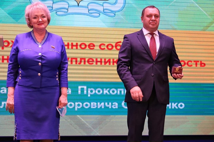 Мэра Прокопьевска и спикера горсовета исключили из «ЕР» за банкет во время траура в Кузбассе