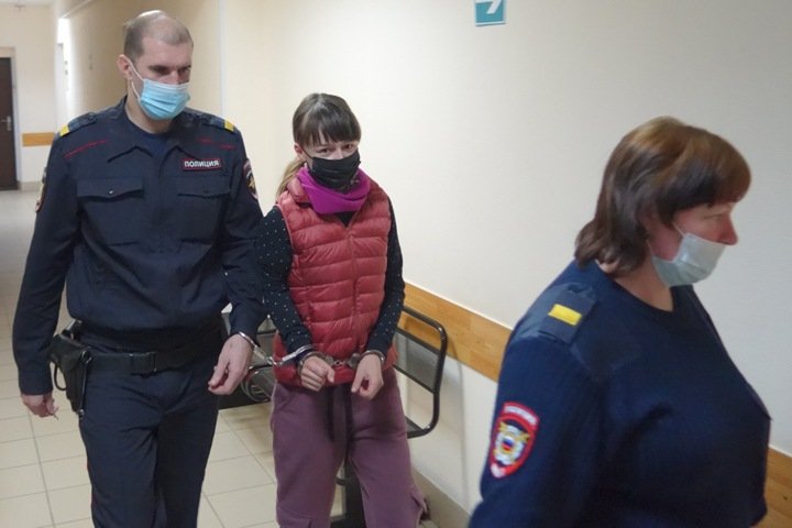 Томский суд отпустил депутата Ксению Фадееву под «запрет определенных действий»