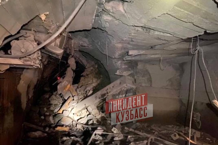 Три человека пострадали при обрушении на руднике в Кузбассе