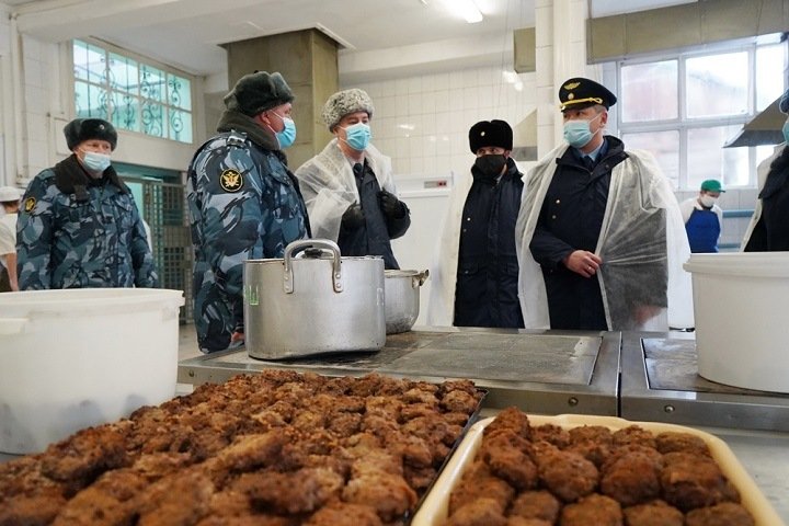 Осужденные объявили голодовку в иркутской колонии