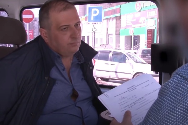 Начальник УМВД по Омску объяснил взятки от «массажных» салонов нехваткой средств на работу полиции